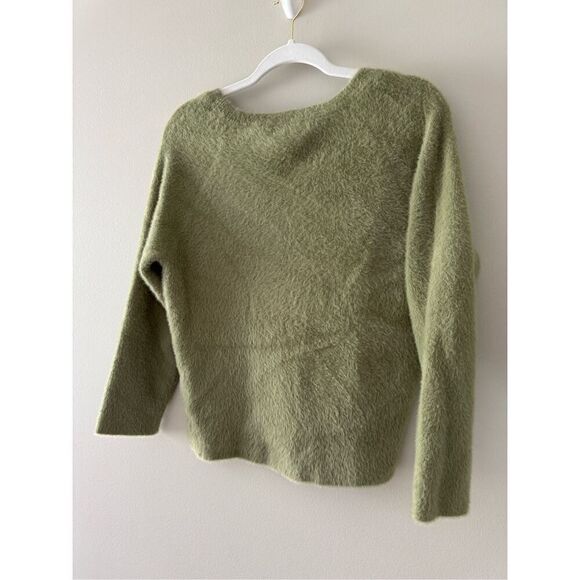Rachael Zoe Fuzzy Sweater Size Medium V Neck Soft Green Long Sleeve Pullover - Picture 4 of 8